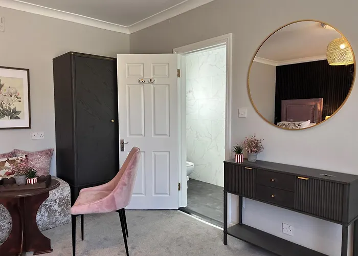 490 - Tatil Evi Clifden