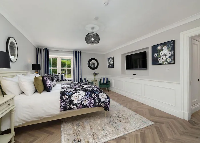 490 - * Клифден