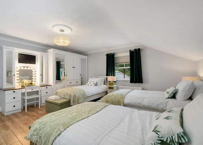 490 - * Клифден