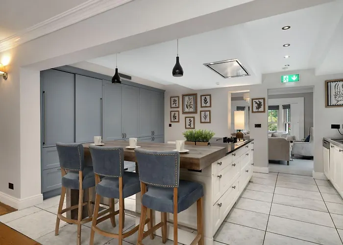 490 - * Клифден